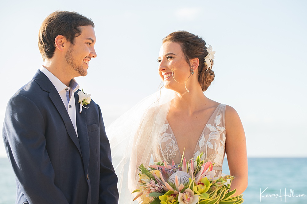 Maui wedding - Bride and groom