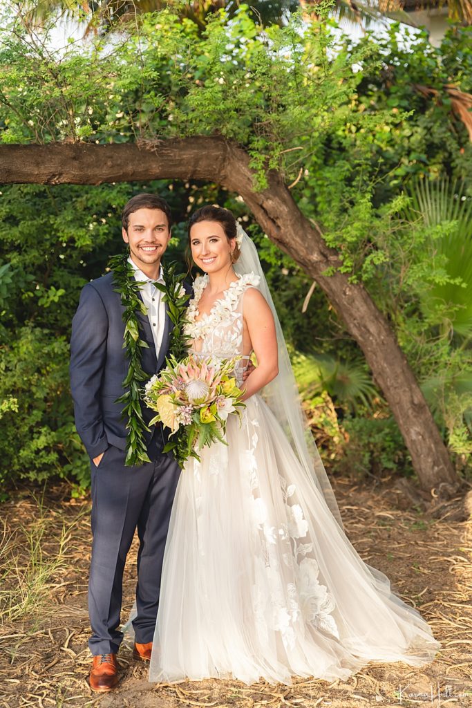 Bride and groom in Hawaii 