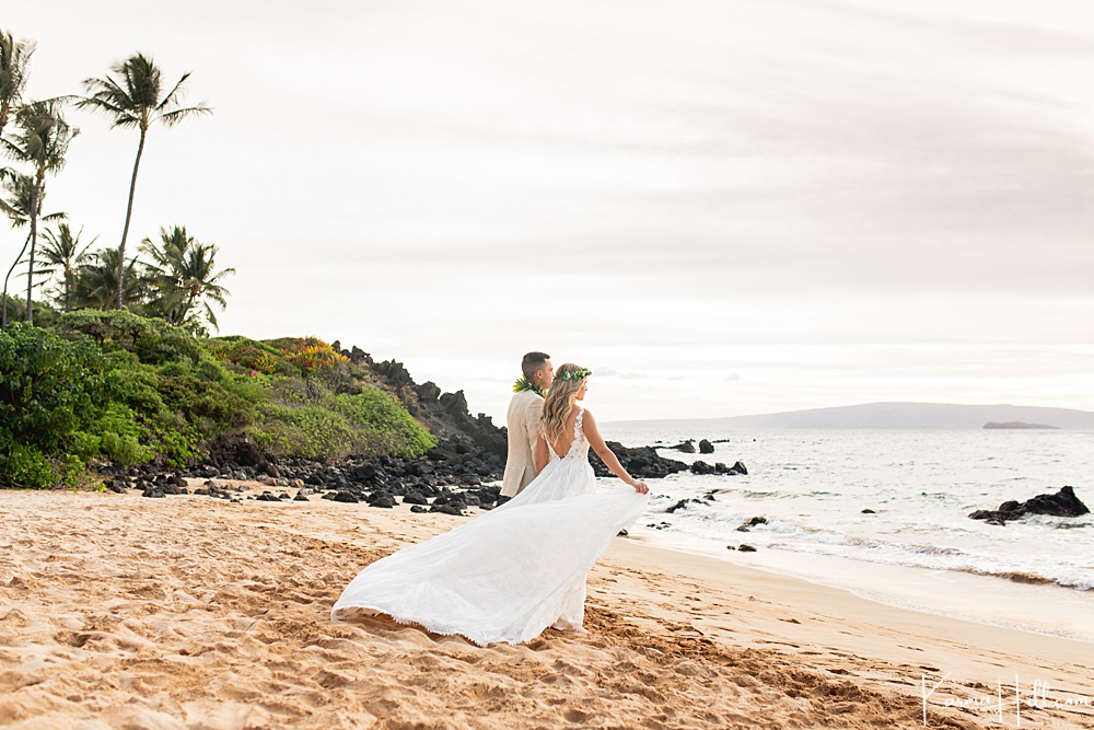 Beach wedding in Maui 