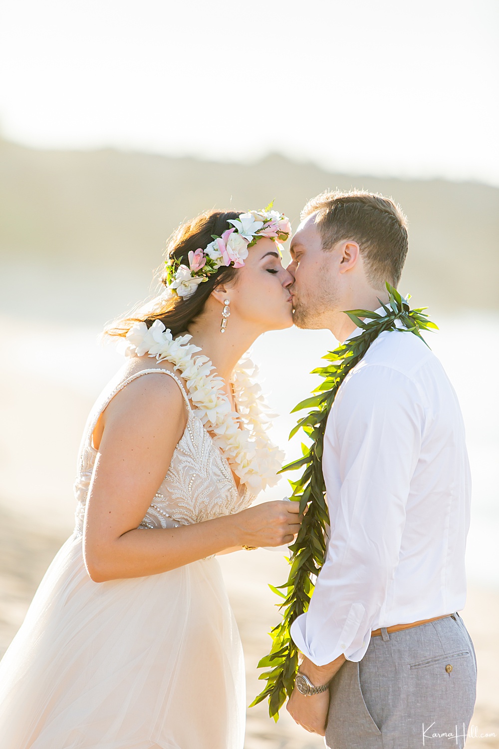 Love on the Horizon - Emilie & Christopher's Maui Vow Renewal