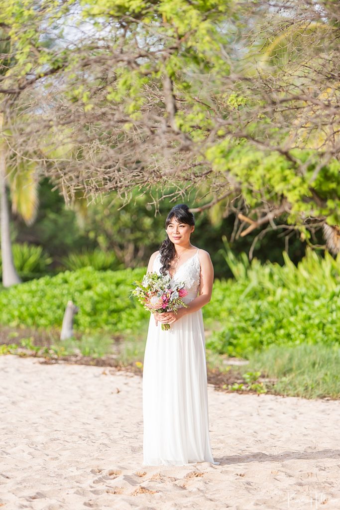 beautiful bride - maui beach - photos - pictures 