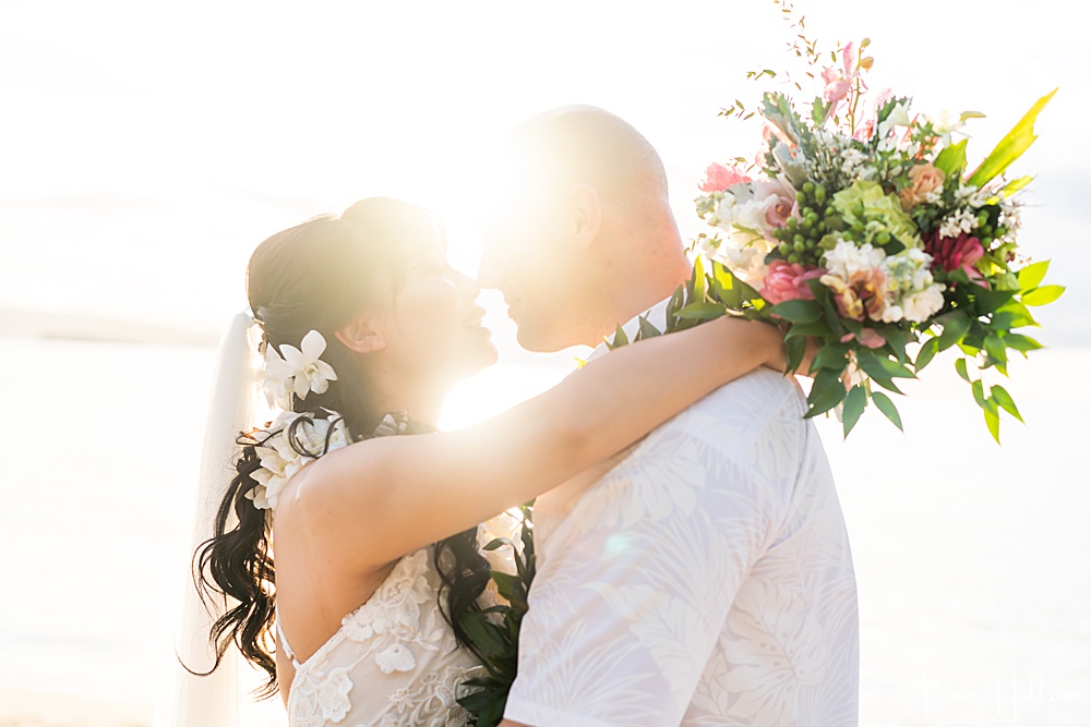 Maui elopement - beautiful - couple - hawaii - photographer - sunset 