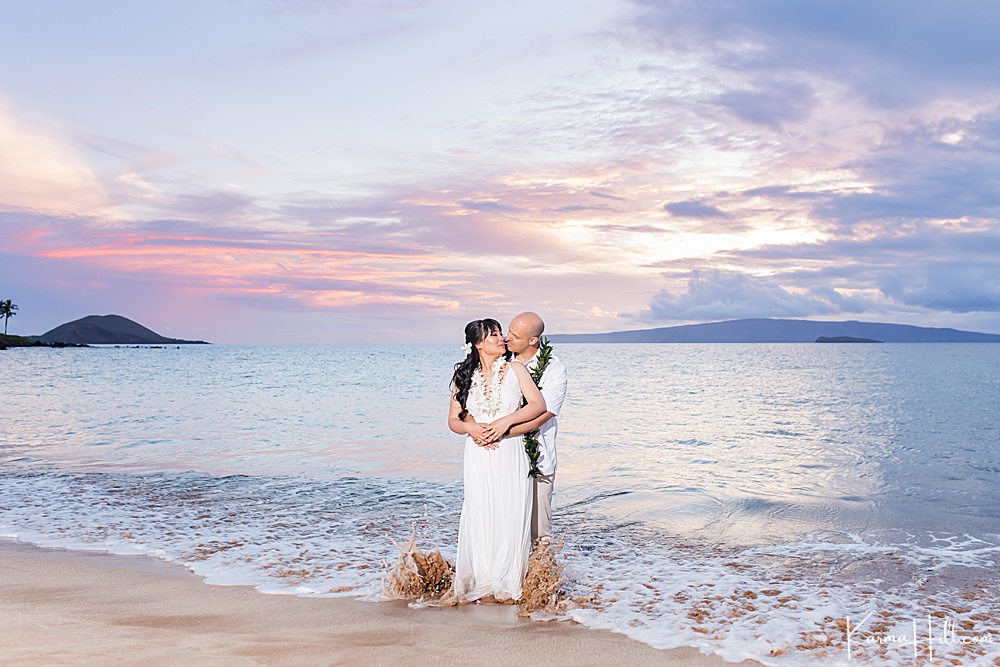 Maui elopement - best wedding photographers on Maui - beach wedding pictures 