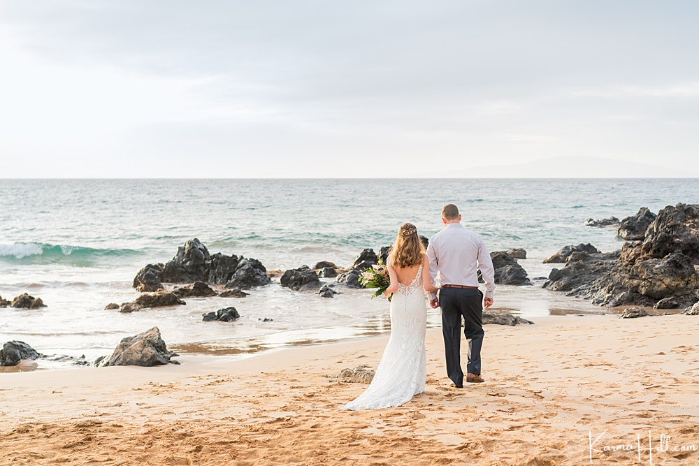 Wedding photography in Maui - beach - ocean 