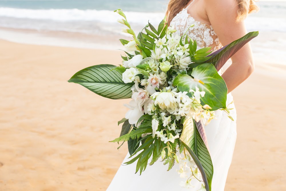 Bouquet foliage - beach wedding 
