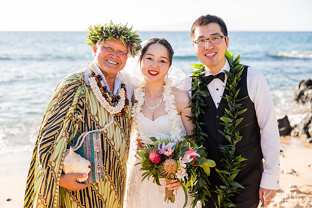 Hawaii wedding minister - officiant