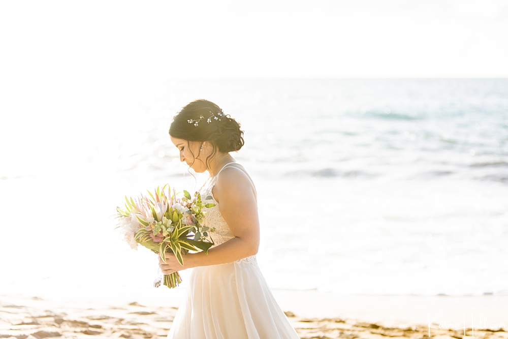 elope in maui 