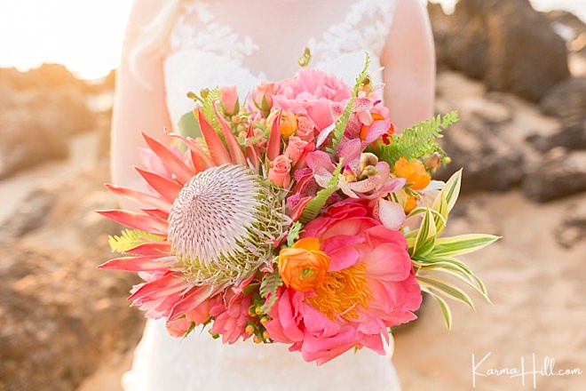 beach wedding bouquet inspiration 