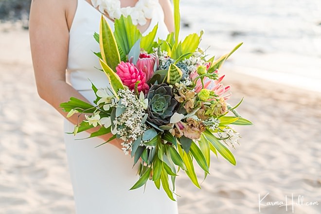 Beach wedding flowers 