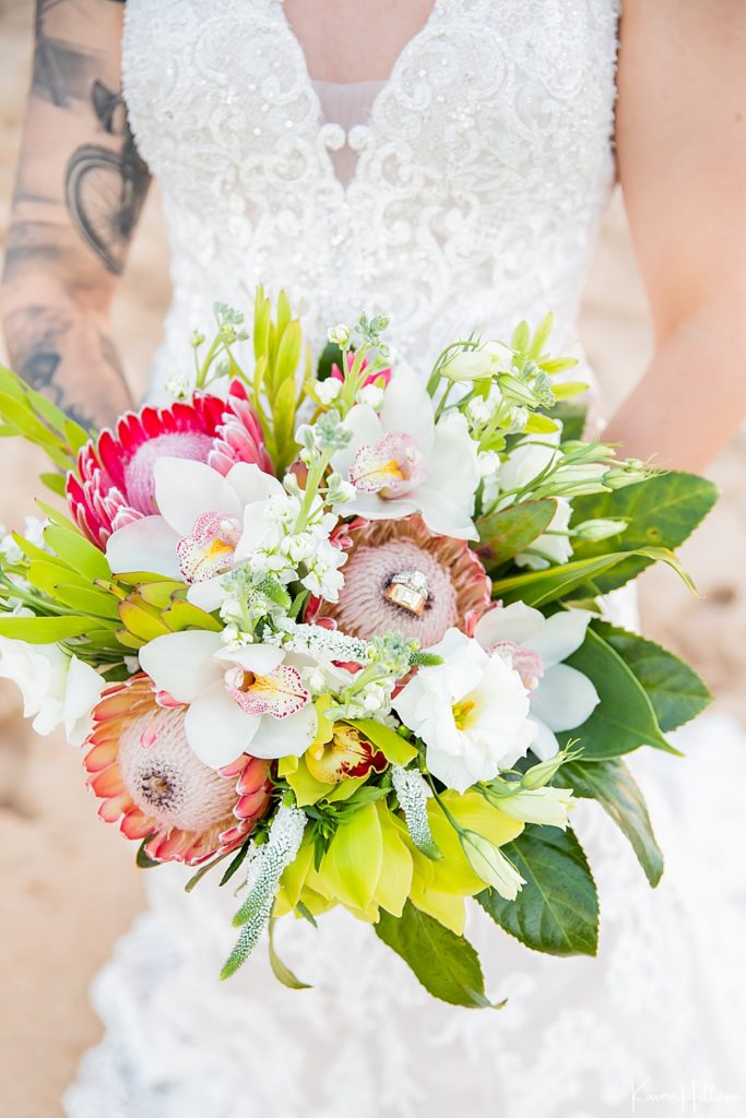 beach wedding bouquet inspiration 