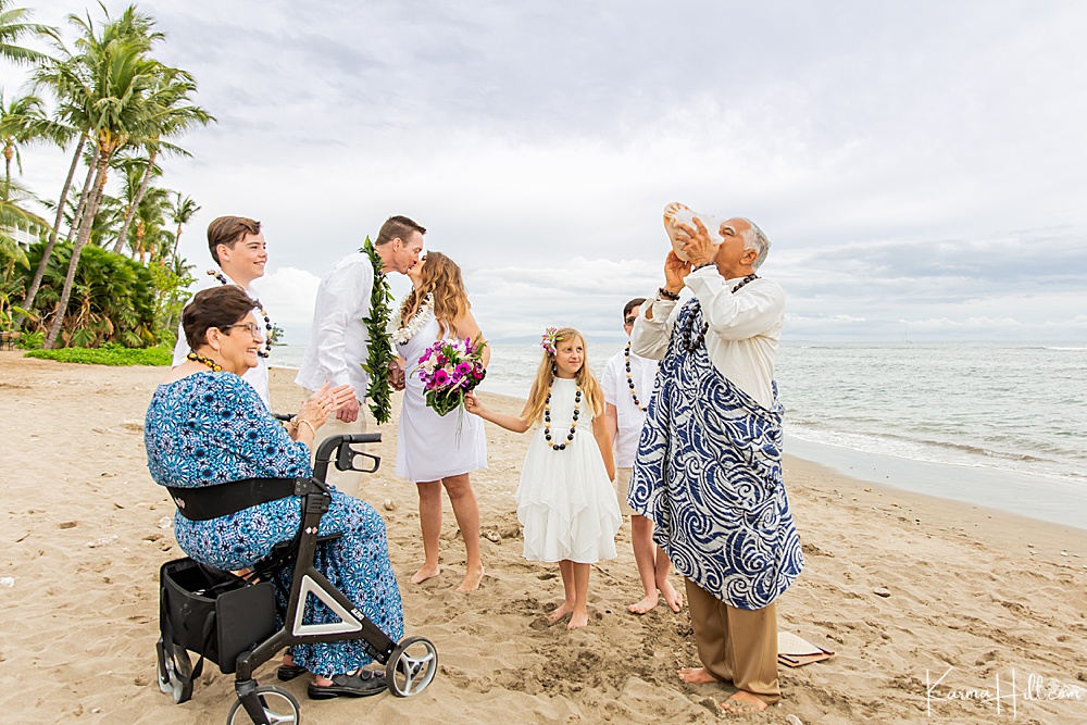 beach wedding in hawaii 
