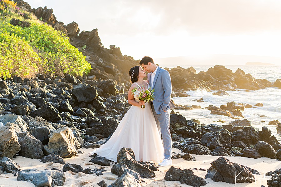 Maui beach elopement - Hawaii COVID-19 Travel Restrictions