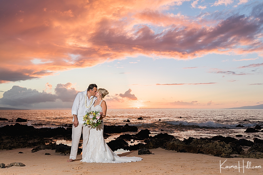 Maui sunset beach wedding 