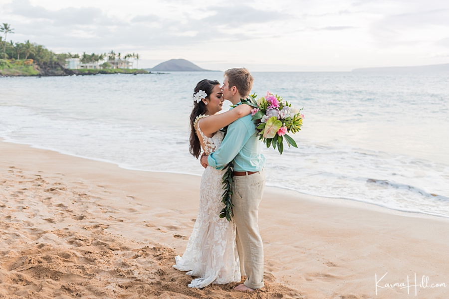 Maui Micro beach wedding 