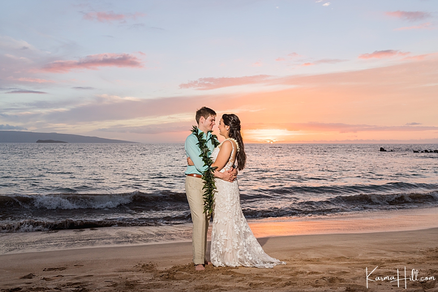 Maui sunset wedding 