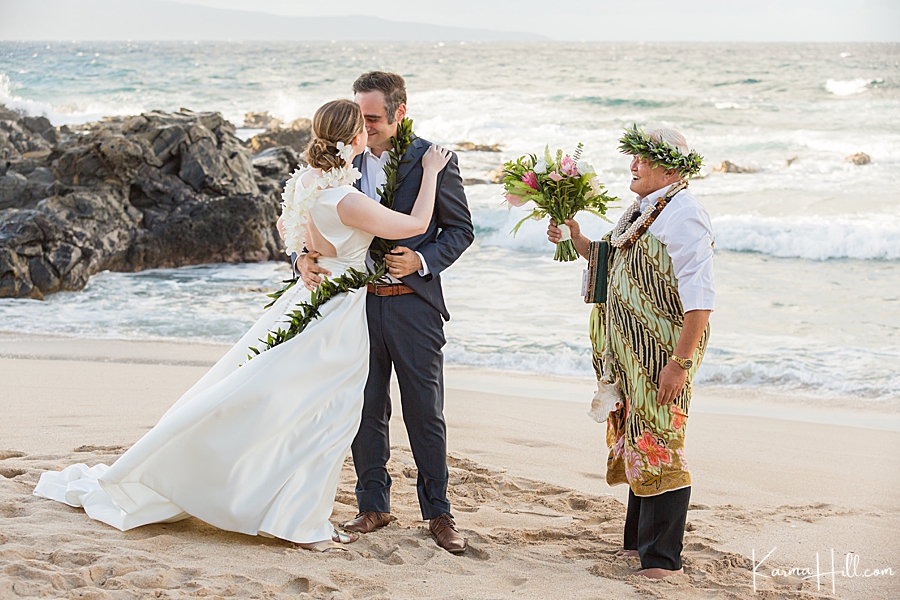 elopement in Maui, Hawaii