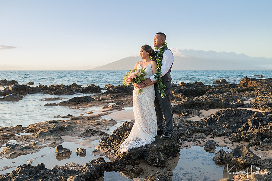 romantic hawaii beach wedding