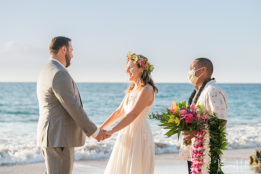 beach weddings in Maui