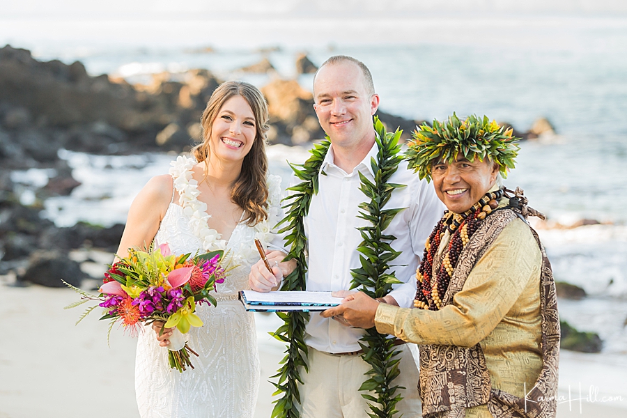 Signing Hawaii Marriage license