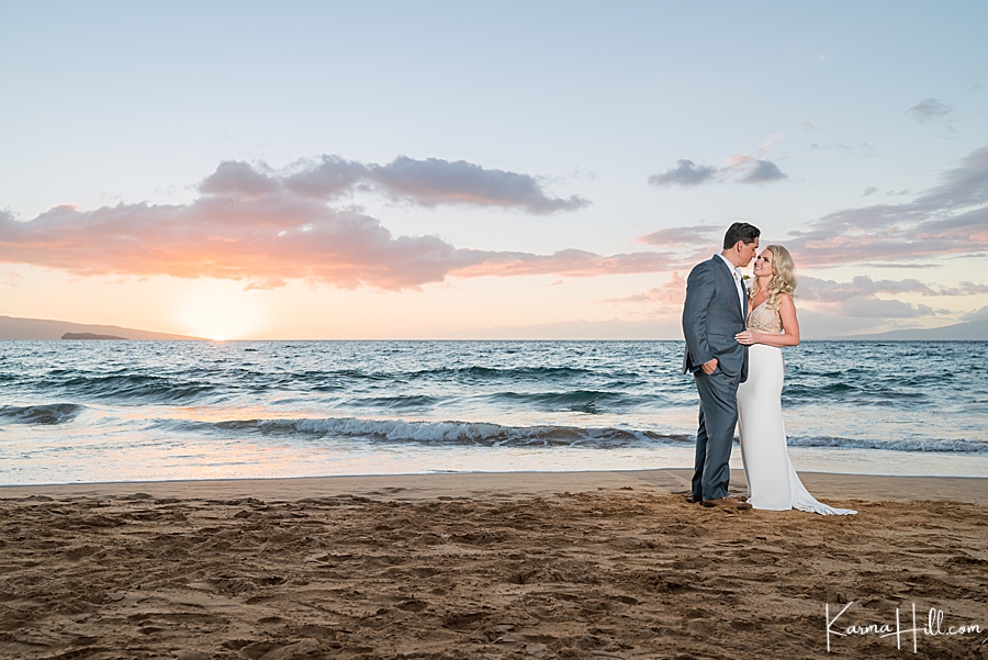 Maui sunset wedding photo 