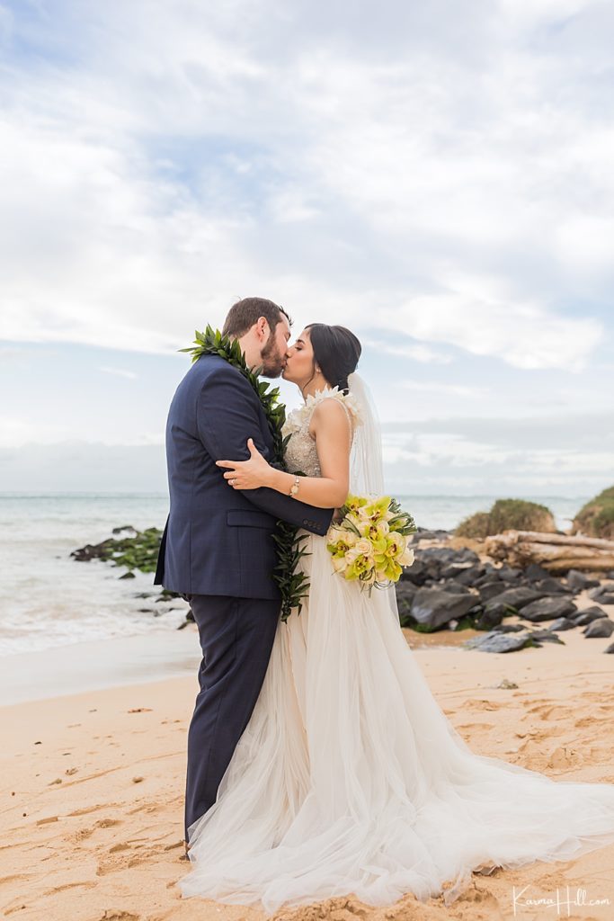 hawaii elopement photos