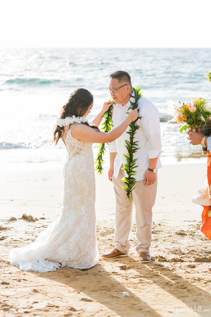 Beach wedding in maui