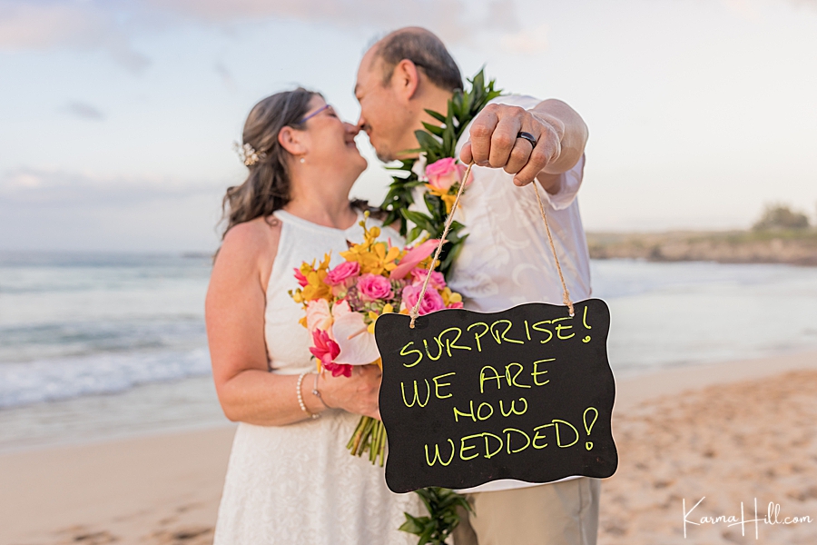 fun signs for hawaii beach weddings