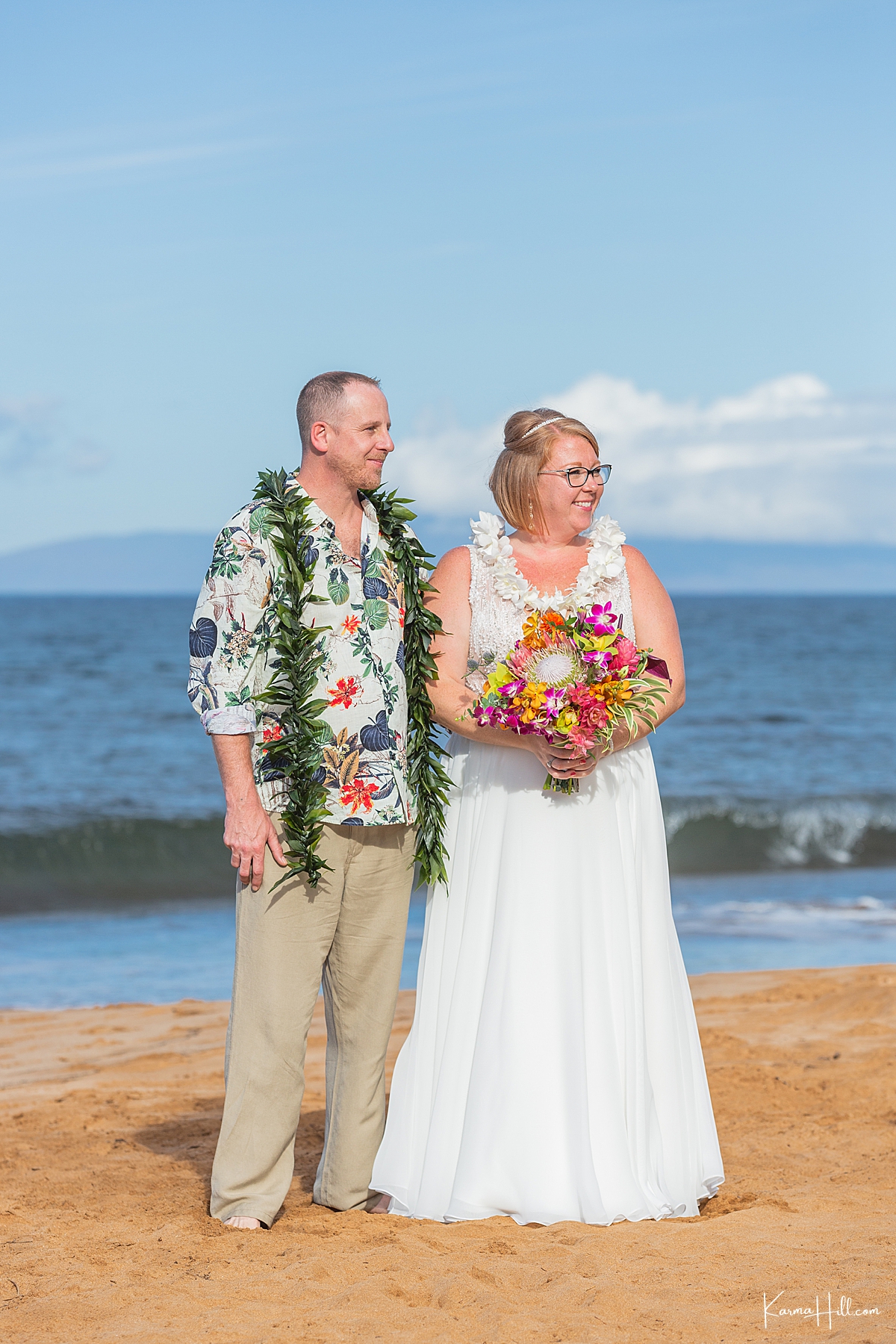 couple getting married in maui 