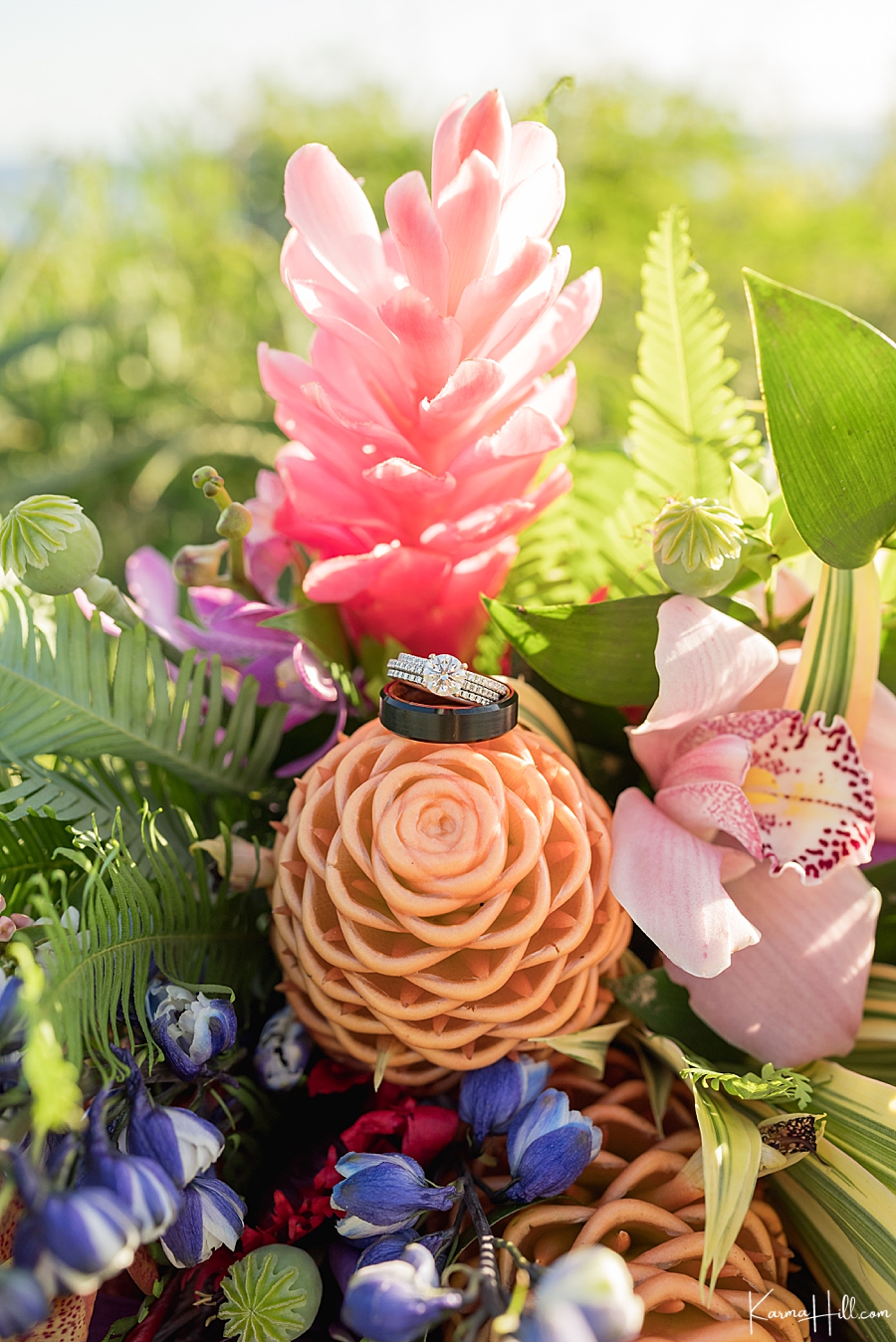 rustic hawaiian bouquet with rings
