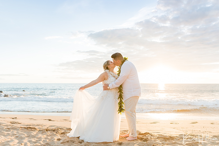 sunset wedding in Maui