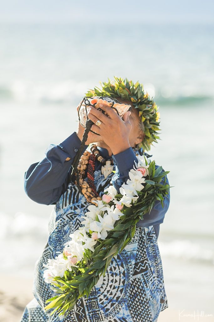 Island Dreams - Tracy & James' Hawaii Beach Wedding