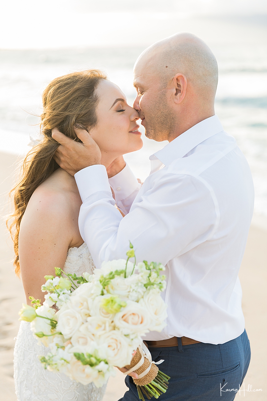bride and groom hawaii photography