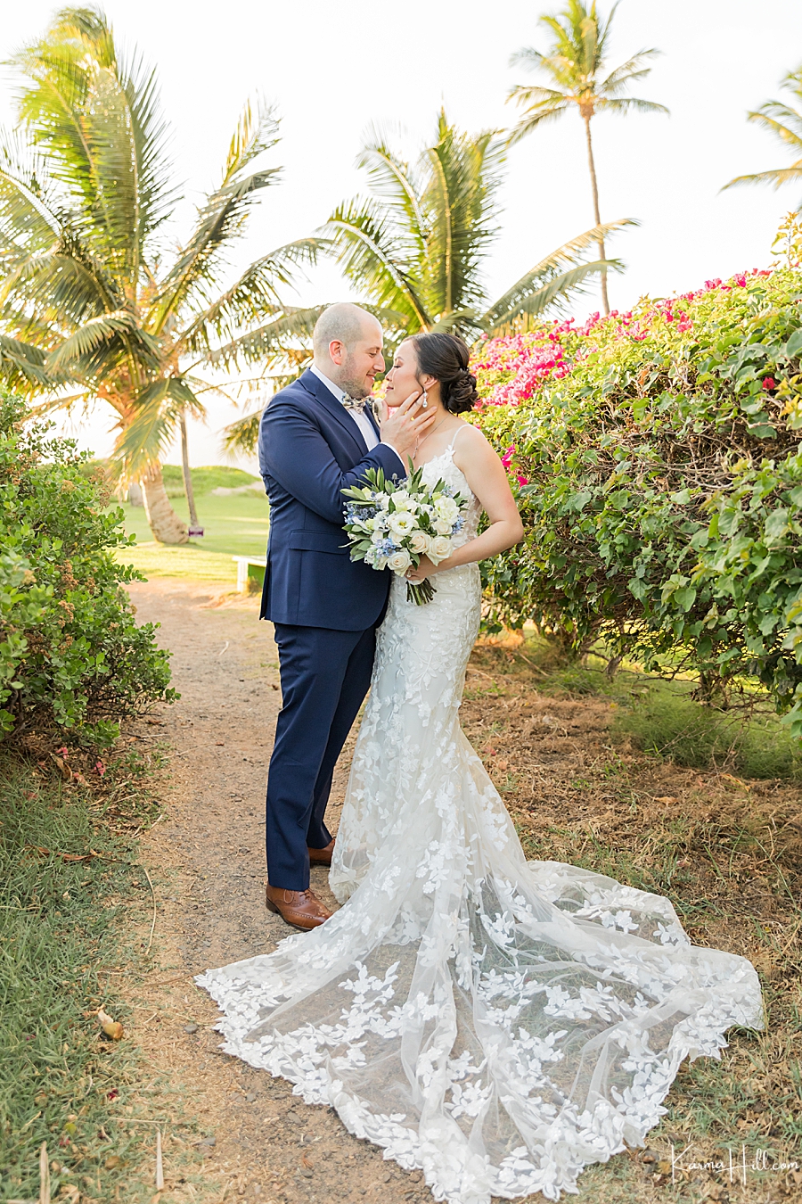 bride and groom outdoor photography in maui