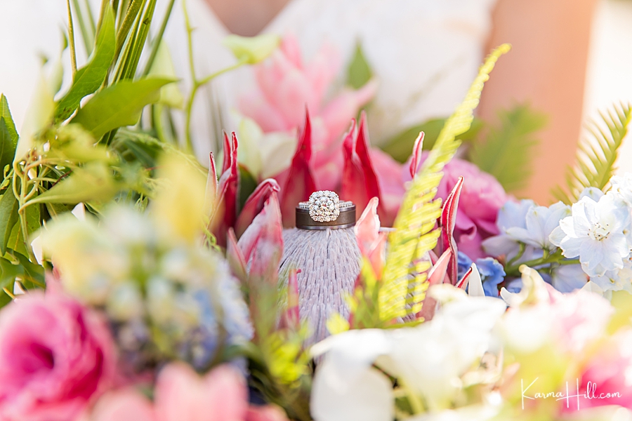 rustic hawaiian bouquet for wedding