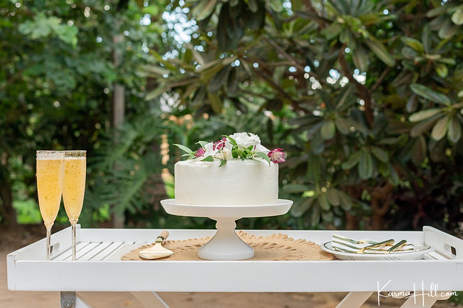 Wedding cake detail photography