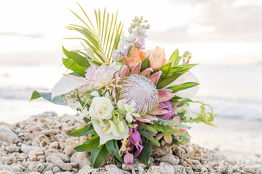 rustic hawaiian bouquet by dellables