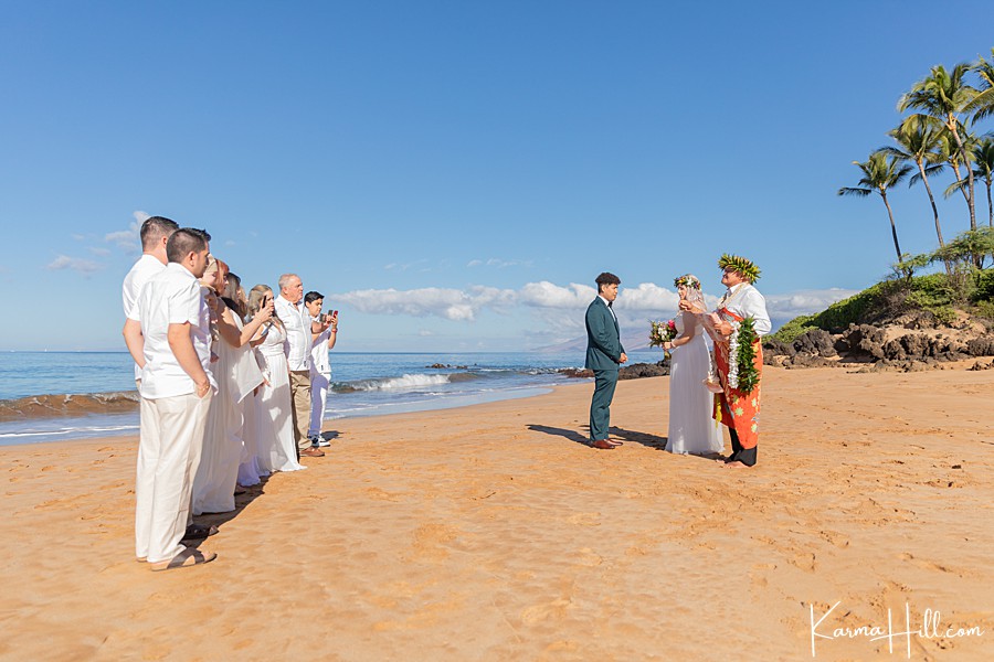 Po'olenalena beach wedding hawaii