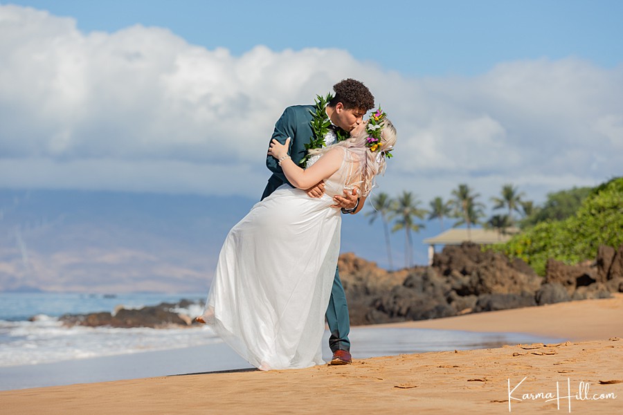 beach wedding in hawaii