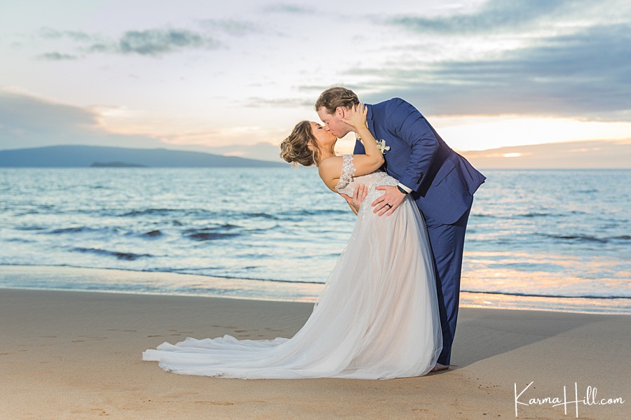 Hawaii wedding vow renewal
