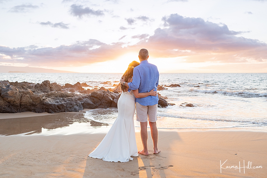 sunset Hawaii wedding

