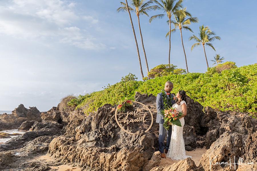 just mauid sign wedding photography