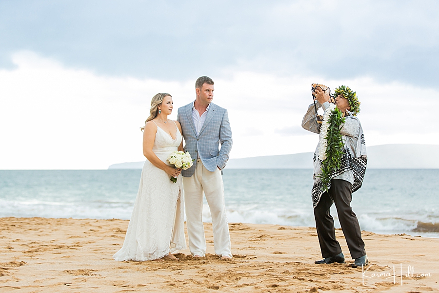 Po'olenalena beach maui wedding