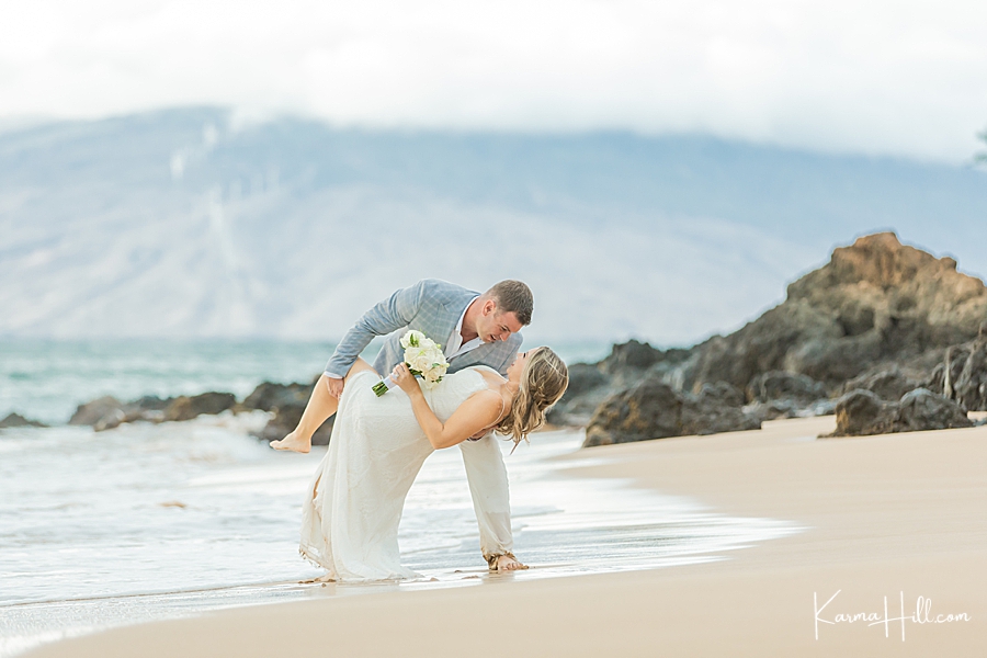Po'olenalena beach couples photography