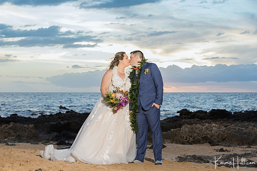 Sunset Maui wedding photography
