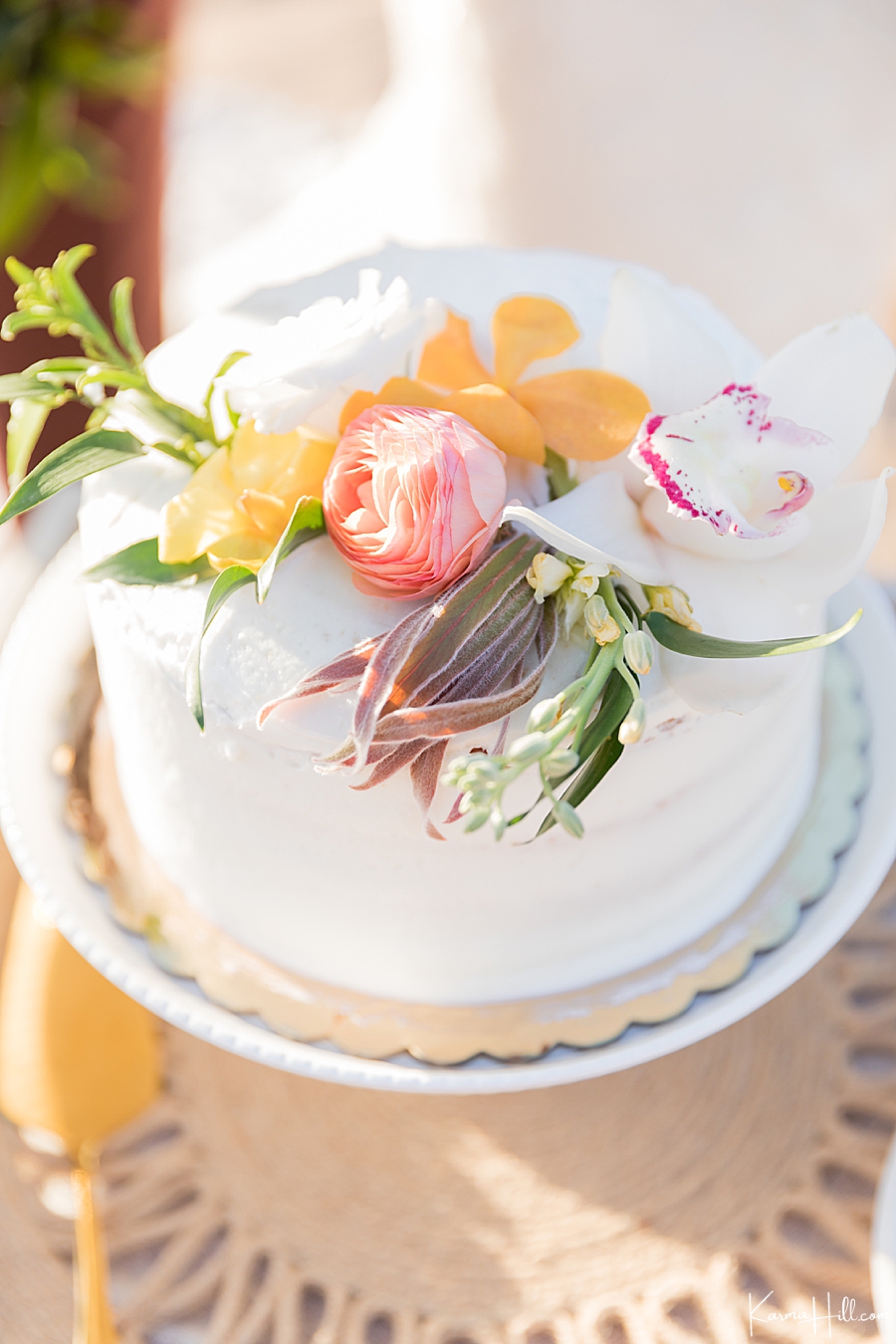 wedding cake for beach wedding