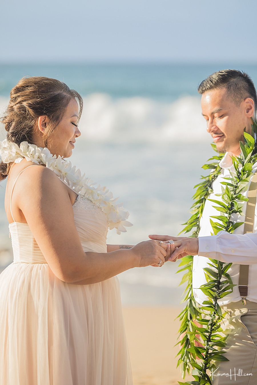 DT Fleming beach hawaii wedding