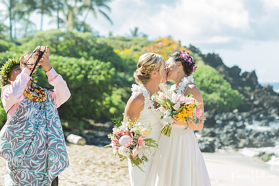 same sex brides wedding kiss photography