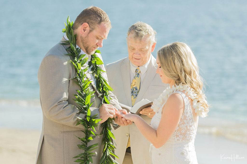 hawaii beach wedding during sunset