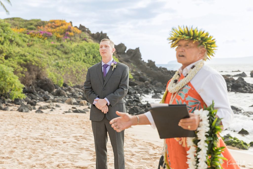 groom at hawaii beach wedding