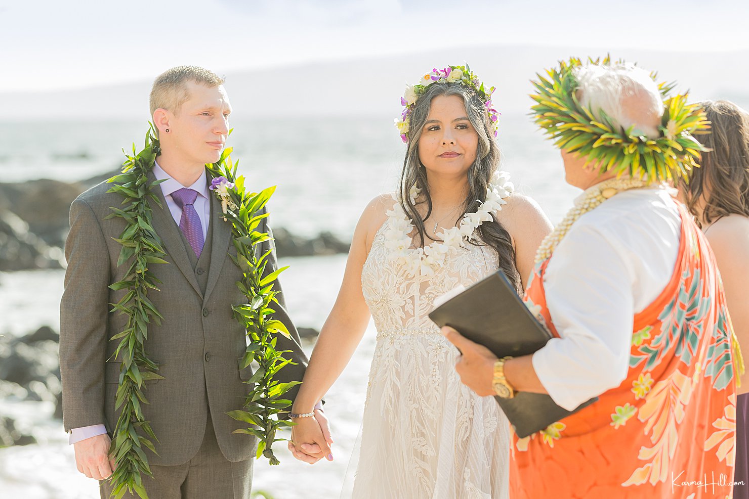 Simply Elegant Shades Of Violet - Sonda & Brent's Hawaii Wedding